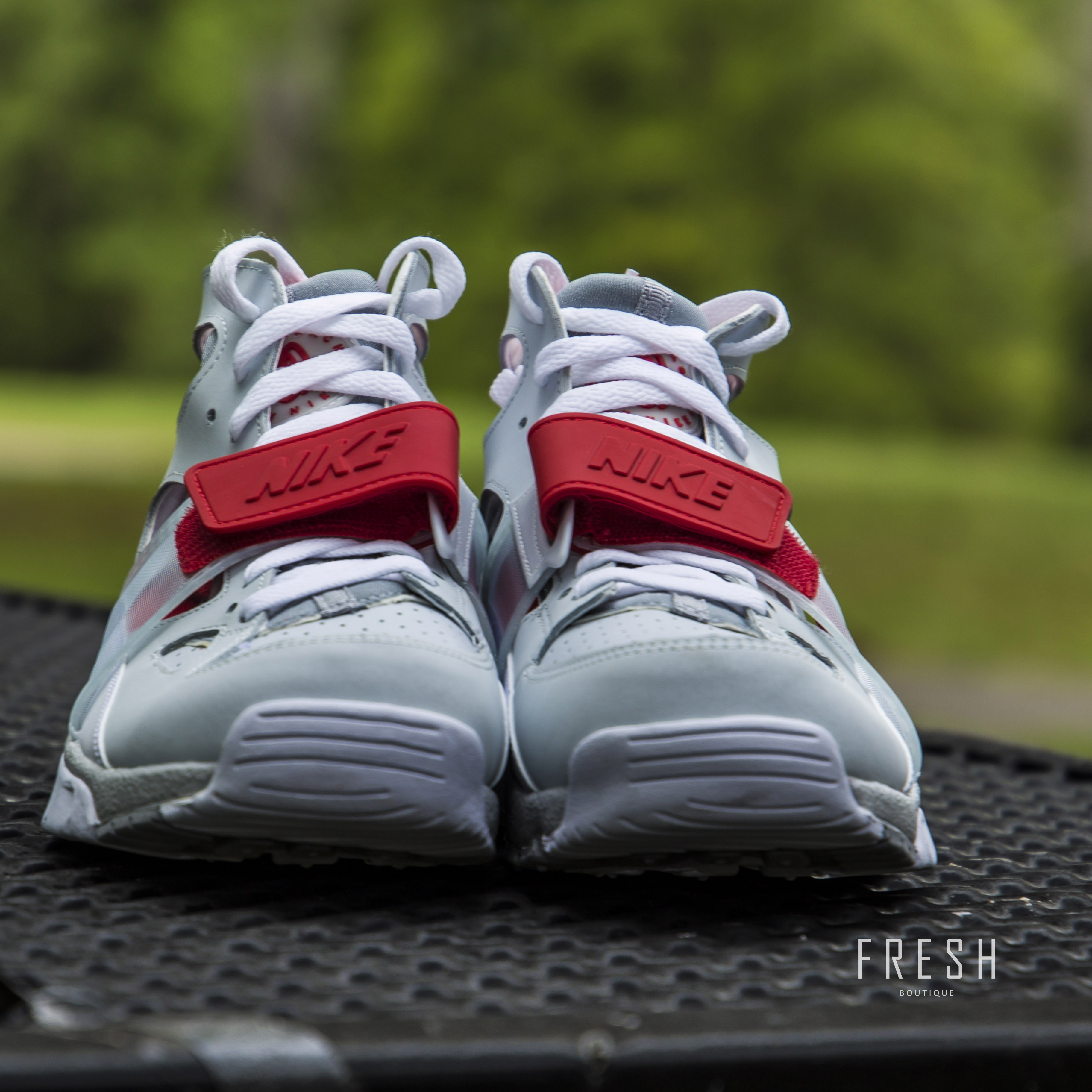 Trainer Huarache – Red/Wolf Grey/White – Fresh Sneaker Boutique